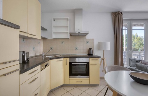 Cents Appartement | Luxe Cents Studio w/ Balcony & Elevator, nr Bus Station, by Blueground