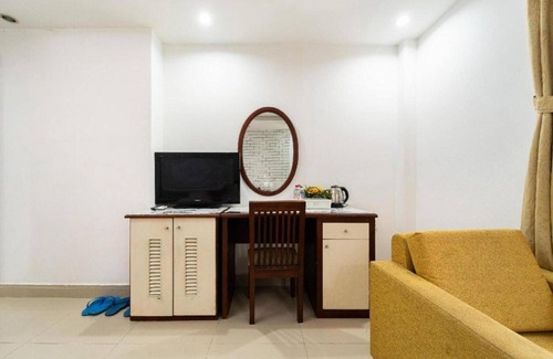 Phu My Hung Maison | Luxe Comfort Stay | Prime Vibes in Sunshine