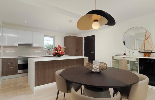 Calivigny Copropriété | Luxe Condo, Ocean Views and pool