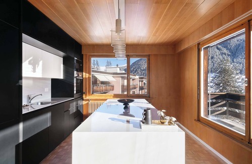 Davos Appartement | Luxe Davos Residence with Views, Private Balcony