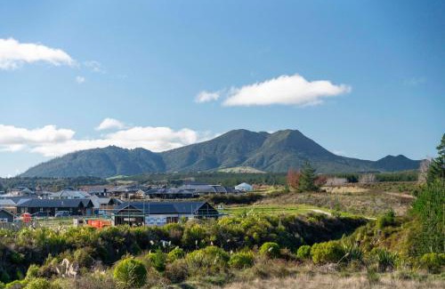 Wharewaka Maison | Luxe Family Haven in Wharewaka