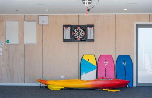 Wharewaka Maison | Luxe Family Haven in Wharewaka