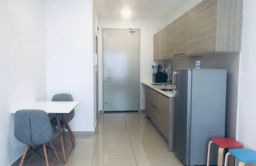 Shah Alam Maison | Luxe Homes at i-City - WiFi TV Box & 1 Carpark