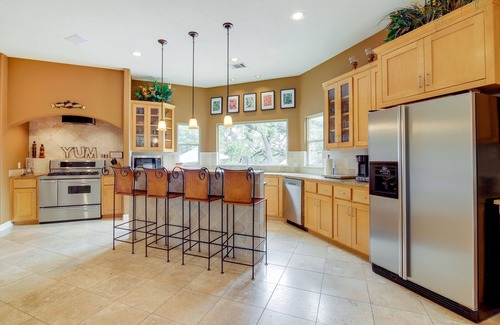 Highland Lake Estates Maison | Luxe Lake Travis Vacation Rental w/ Heated Pool