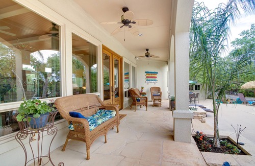 Highland Lake Estates Maison | Luxe Lake Travis Vacation Rental w/ Heated Pool