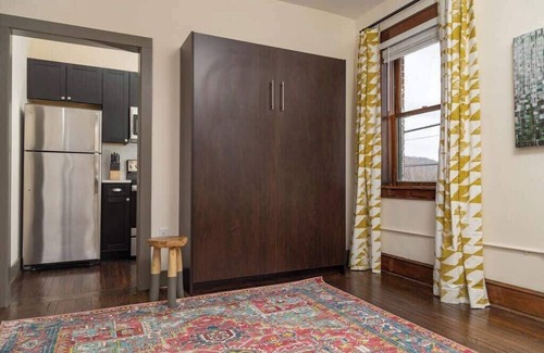 Roanoke Appartement | Luxe loft w/city & mountain views