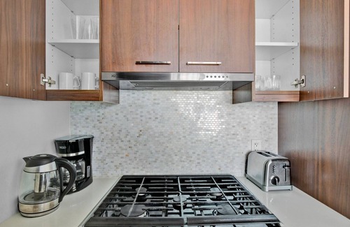 Navy Yard Appartement | Luxe Navy Yard 1BR w/ Gym, Rooftop Pool, walk to Nats Park, by Blueground