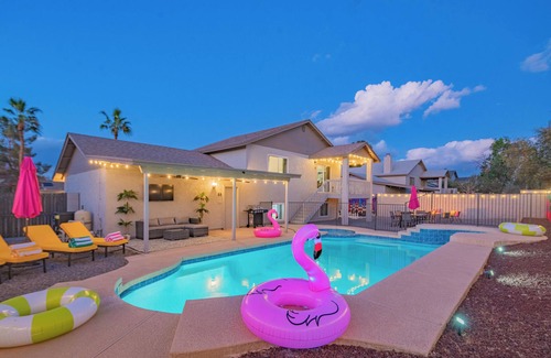 Mesa Maison | Luxe Oasis! Heated Pool, Spa, Theater, Game room, Sauna & Gym!