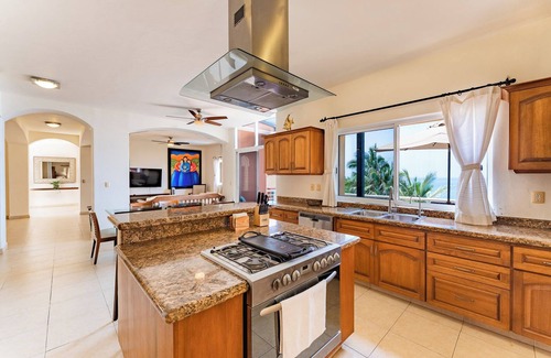 Santa Maria Huatulco Villa | Luxury Oceanfront Estate | 4 suites avec vue sur l'océan | Piscine privée