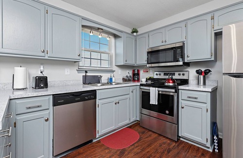 Raymore Maison | ⭐️ Luxe Paradise ⭐️ 3 King Beds ✅ Fast Wifi ✅ Free Parking