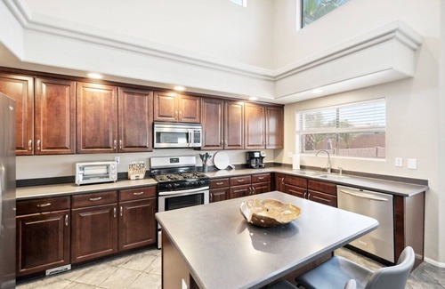 Avondale Maison | Luxe Private Avondale Getaway w/ Pool Near Phoenix