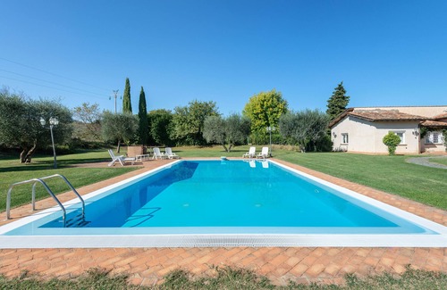 Campagnano di Roma Villa | Villa 5 étoiles avec piscine, court de tennis et terrain de football.