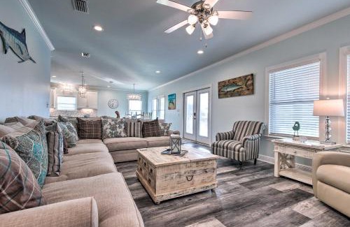 Dauphin Island Maison | Luxe Stilted Home with Kayaks Walk to Beach