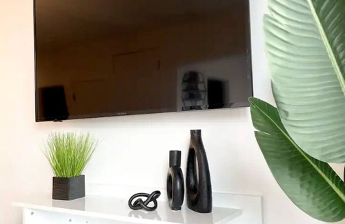 Elizabeth Appartement | Luxe Studio Queen-mins to NYC, EWR, PRU, NJPAC,Dwntwn Newark,MetLife