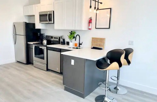 Elizabeth Appartement | Luxe Studio Queen-mins to NYC, EWR, PRU, NJPAC,Dwntwn Newark,MetLife