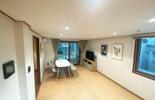 Seogyo-dong Appartement | Luxe & Suite Room