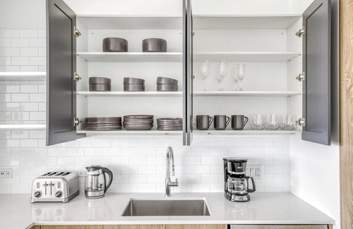 West Loop Appartement | Luxe West Loop Studio w/ Gym, Pool, Coworking, walk to UIC, by Blueground