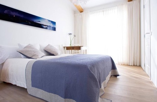 Amsterdam West Location De Bateaux | Luxerious Houseboat Amsterdam Family friendly near to Anne Frank House