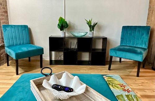 Near South Side Appartement | Luxéry Stay Chicago - Themed Units! Close to Downtown, McCormick Place & Wintrust Arena