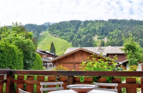 Morzine Appartement | *Luxueux 3 pièces au pied des télécabines, centre de Morzine, parking, WiFi* - FR-1-524-28