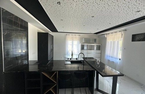 Sainte-Helene-sur-Isere Appartement | Luxueux T4 1/2
