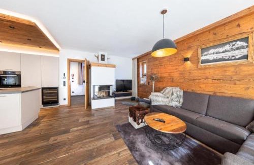 Schonbach Chalet De Ski | Luxury Chalet with Views and Sauna