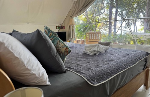 Rio Seco Cabine | Luxurious Glamping Domes set in the mountains at just 10 minutes from the beach!