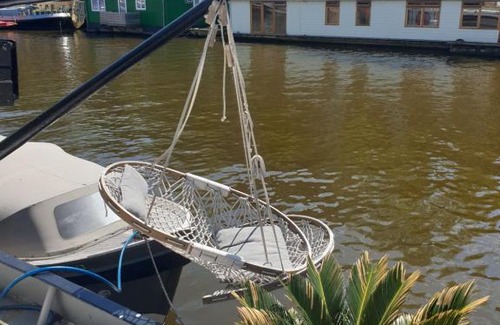 Nieuwmarkt en Lastage Location De Bateaux | Luxurious 110m² 3br Houseboat in Amsterdam Centre!