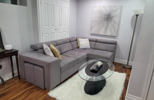 Brampton Appartement | Luxurious 1BR-1BA Apartment Bright Spacious with free parking-gc-1