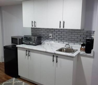 Brampton Appartement | Luxurious 1BR - 1BA Apt Modern Bright with free parking-pc