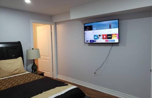 Brampton Appartement | Luxurious 1BR - 1BA Apt Modern Bright with free parking-pc