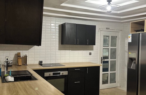 Porto-Novo Appartement | Luxueux Appartement de 3 Chambres avec Terrasse à Porto-Novo, Agbokou