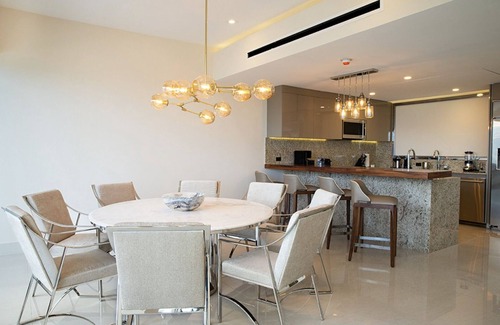 Puerto Juarez Station Balnéaire | Luxurious 3 Bedroom Penthouse right on the beach of Cancun!