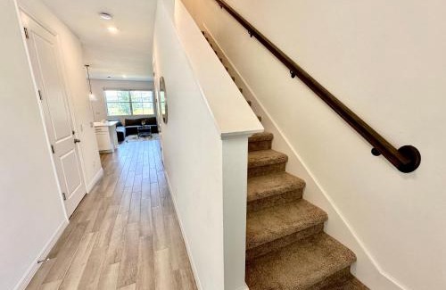 Davenport Maison | LUXURIOUS 3BED-2BATH RETREAT with CLUBHOUSE ACCESS
