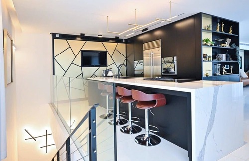 Tel Aviv Appartement | Luxurious 3BR Penthouse with Mamad by HolyGuest