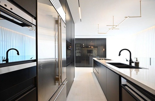 Tel Aviv Appartement | Luxurious 3BR Penthouse with Mamad by HolyGuest