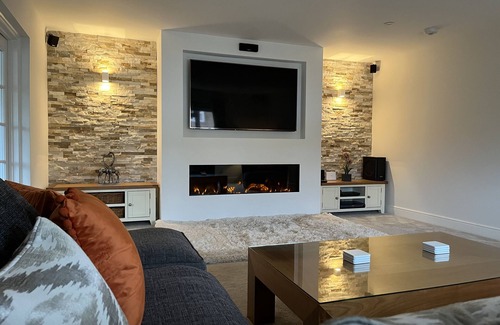 Maugersbury Maison | Luxurious 4 Bed house with Hot Tub in the Cotswolds!