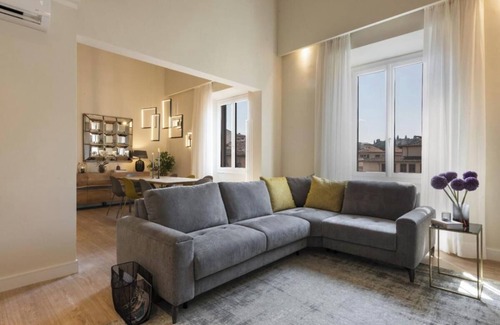 San Giovanni Appartement | Luxurious 4-Bedroom Apartment in Florence’s Historic Heart
