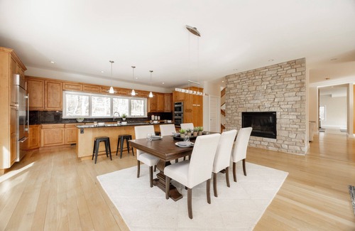 Chadds Ford Maison | Luxurious 5-bedroom 5.5 bath house with AC, WiFi in charming Chadds Ford