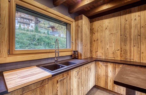 Montriond Chalet De Ski | Luxueux chalet familial 5* à Morzine avec sauna, jacuzzi et vue splendide.
