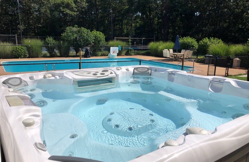 West Barnstable Maison | Incroyable 4 Home Pool Estate Accueil, Court de tennis éclairé, de nombreux équipements!