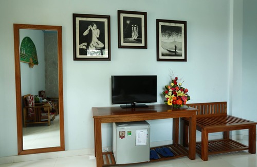 Cam Chau Villa | Luxurious 9-bedroom villa with AC and WiFi in charming Hoi An