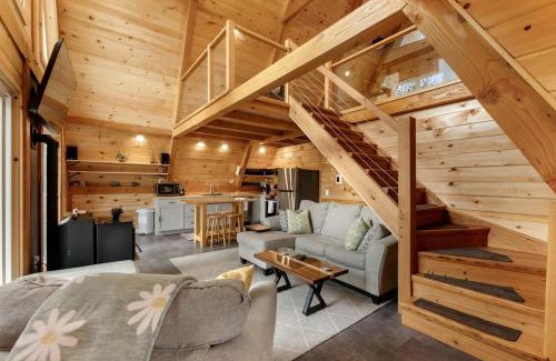 Pittsburg Chalet De Ski | Luxurious A-Frame Cabin Nestled Among Spectacular Nature in New Hampshire