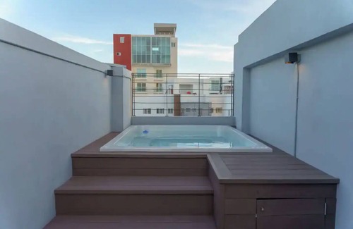 Gascue Appartement | Luxurious and Modern KingBed industrial style loft