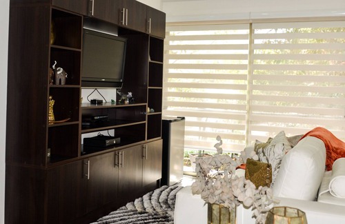 Santa Ana Copropriété | Luxurious and spacious house -- 5 min from Lindora and Santa Ana!