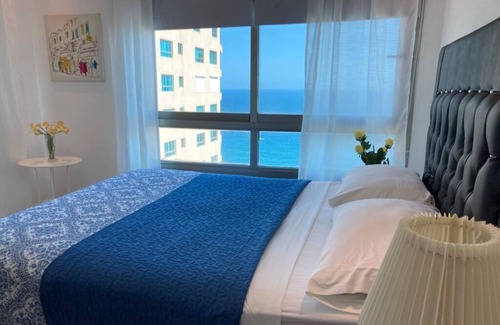 San Geronimo Appartement | Luxurious apartment facing the Caribbean Sea, 27th floor. Free breakfast