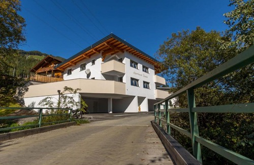 Fuegenberg Appartement | Luxurious Apartment in F genberg with Sauna