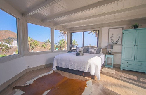 Haria Maison | Luxurious Apartment “The Penthouse” with Mountain View, Garden, Pool & Wi-Fi