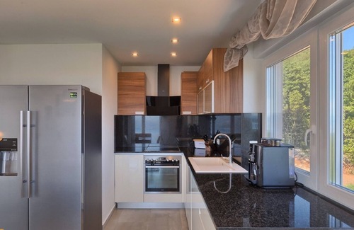Zagore Appartement | Appartement luxueux avec une vue fantastique sur la mer et cheminée