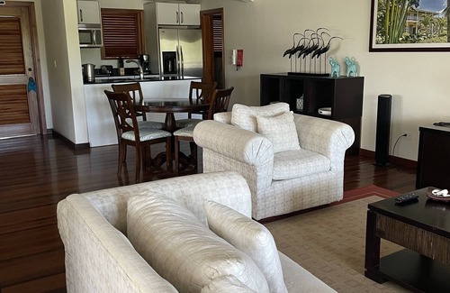Freetown Villa | Luxurious Bay View One Bed luxury Villa